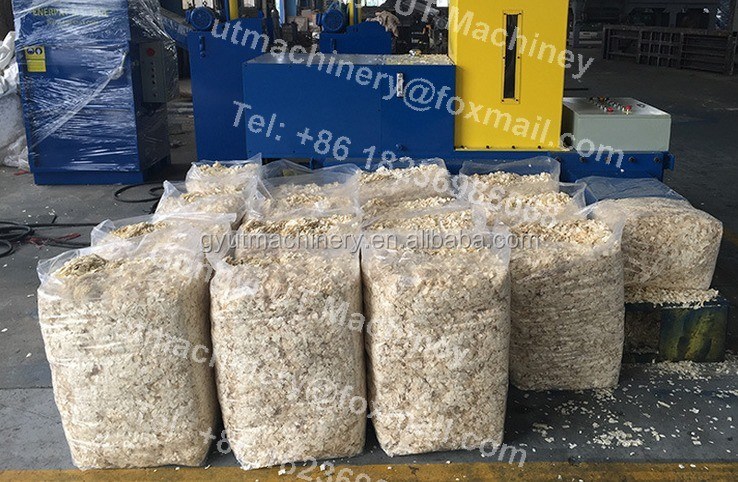 Máquina de compressão de lençóis de madeira