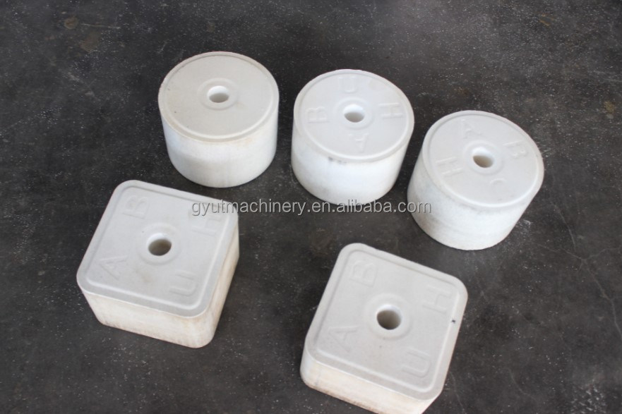 50000 UT Máquina hidráulica de lamber blocos de 8 toneladas/h para produção de lambelas de sal de bovinos