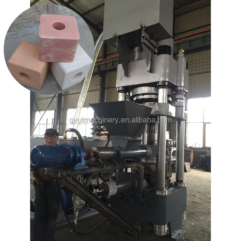 50000 UT Máquina hidráulica de lamber blocos de 8 toneladas/h para produção de lambelas de sal de bovinos