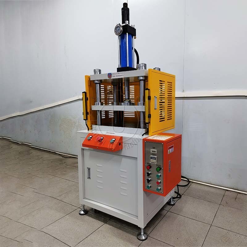 Personalize a sua produção de bomba de banho com a máquina de barras de shampoo de estampagem múltipla