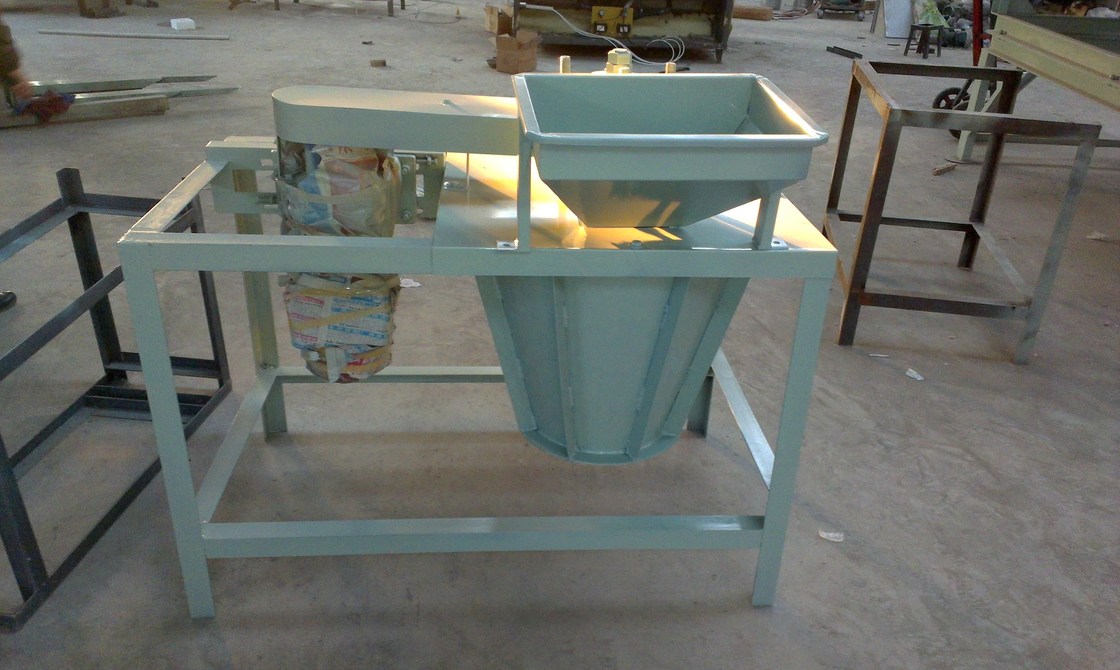 230 KG Máquina automática de descascar o núcleo de nozes