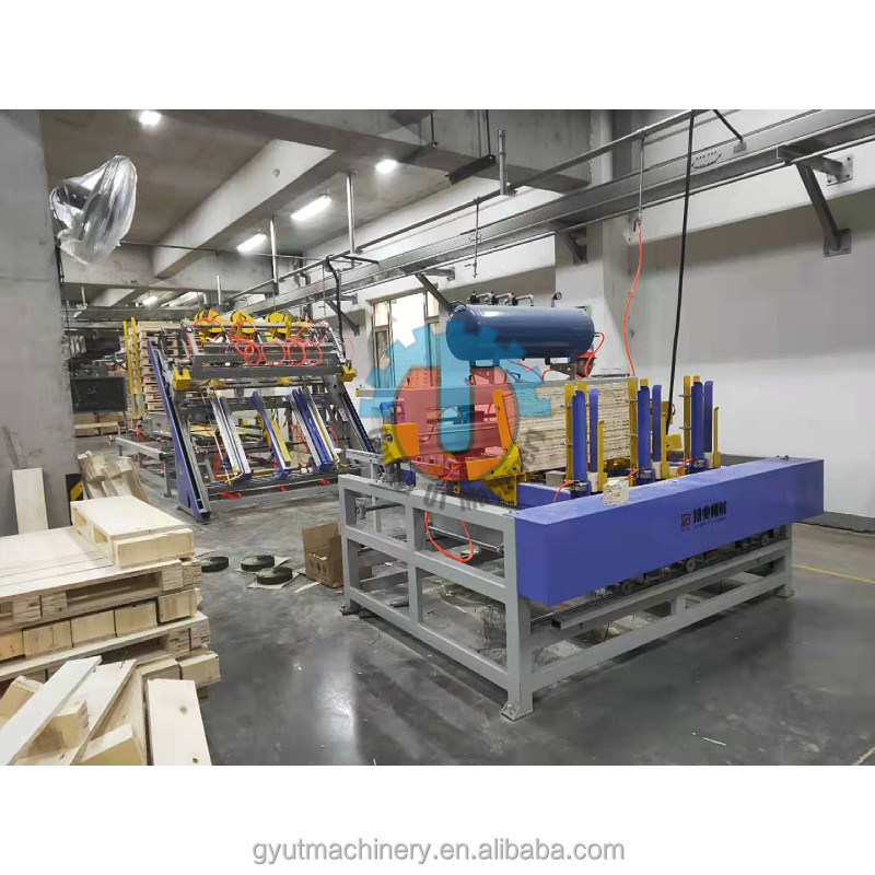 Máquina de pregar paletes totalmente automática para paletes de madeira Euro 2-2.5m3/24H Capacidade