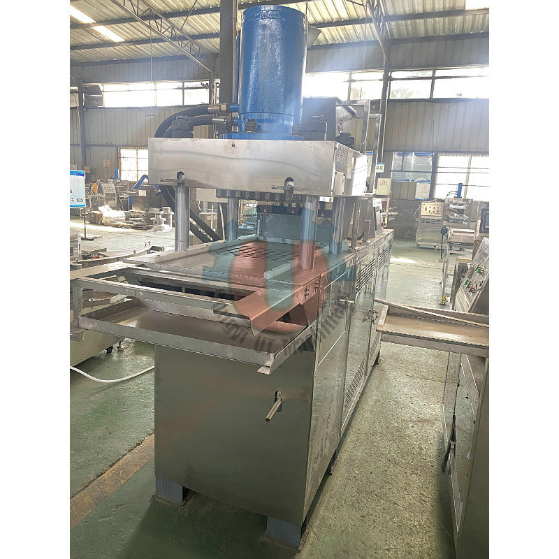 Fabricação de blocos de açúcar em grande escala Jaggery Cube Press de açúcar embalagem máquina linha de produto