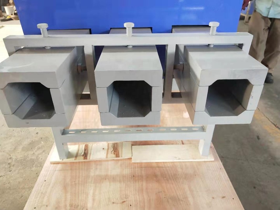 Máquina de corte de blocos de paletes de madeira de alta velocidade 5,5 kW para uma operação suave