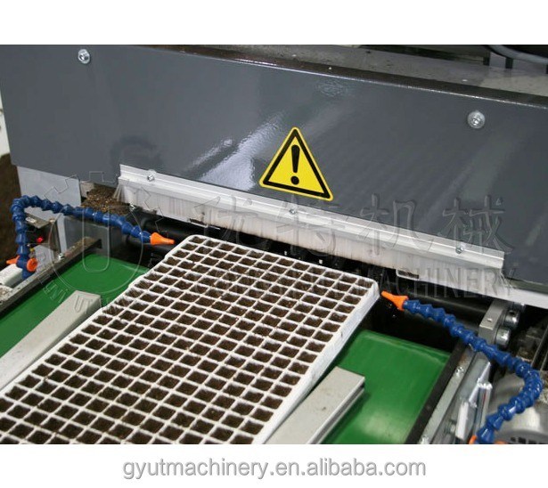 0.55-0.7ha/dia Eficiência de trabalho Planteador de sementes de vegetais adequado para sementeira de tomate