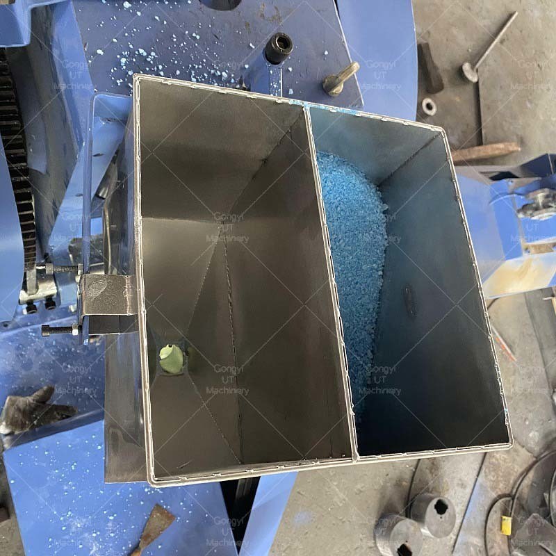 Máquina de prensagem de bombas de banho orgânica de alta capacidade com prensagem hidráulica de forja a quente na Rússia