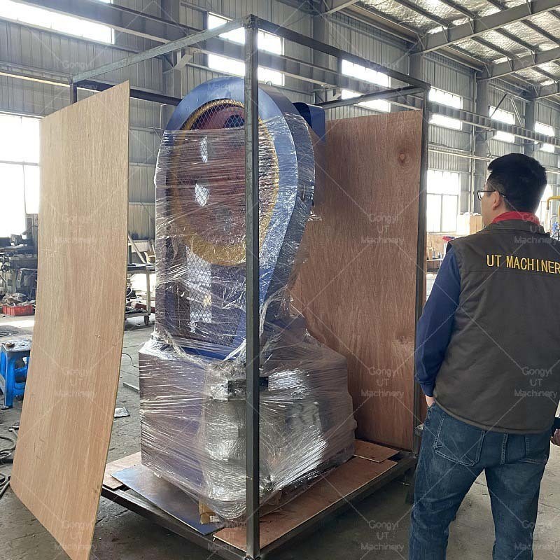 Máquina de moldagem de pressão de sal de banho de bomba de forma especial de alta capacidade para casa