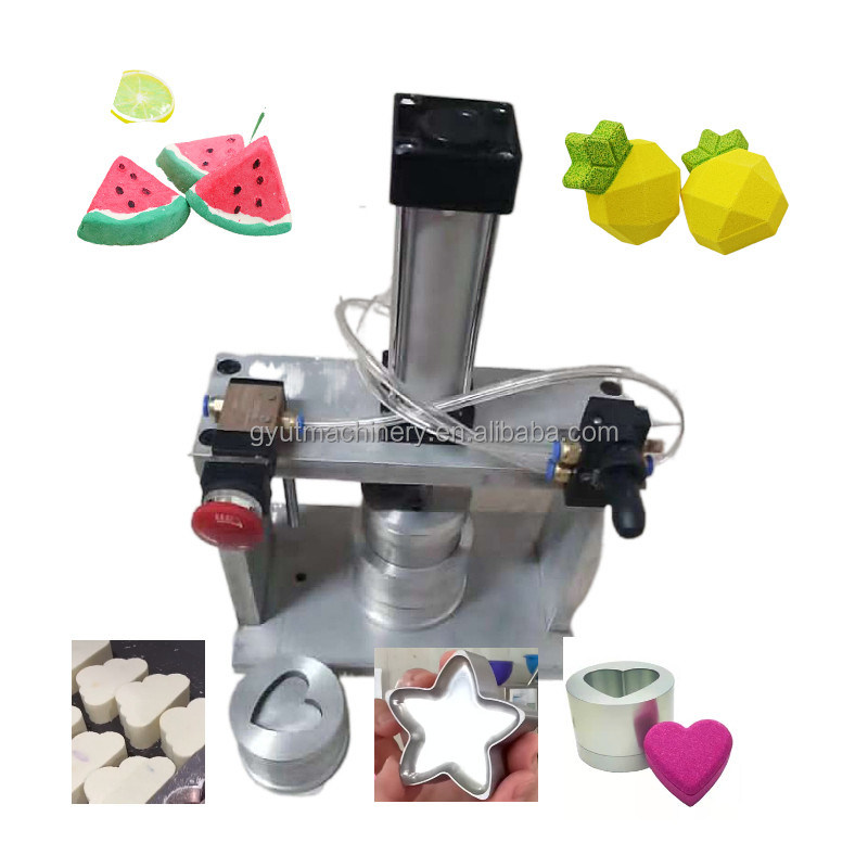 Fácil de operar 2 Molde Pequenas bombas de banho Máquina de prensagem para fazer pó cosmético