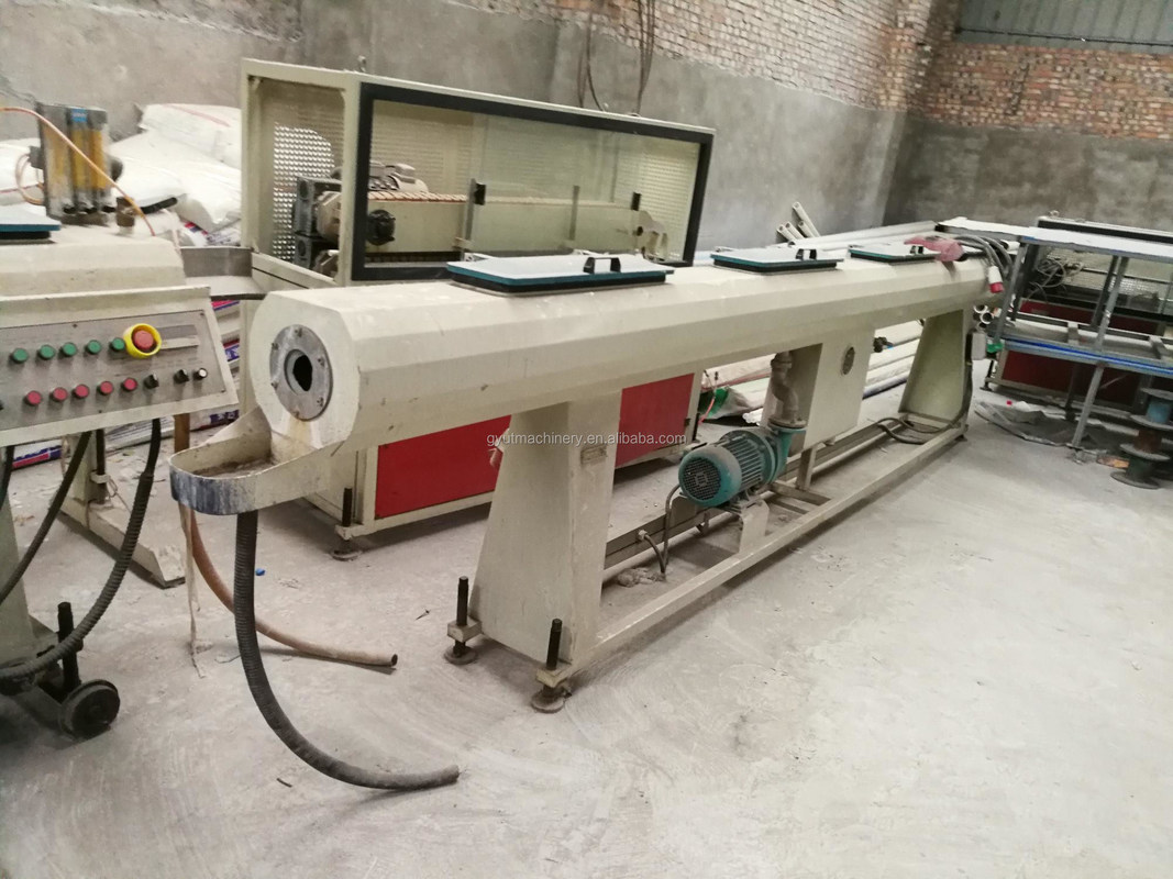 Máquina/linha de produção de tubos de água subterrânea de PVC de segunda mão para uma produção suave
