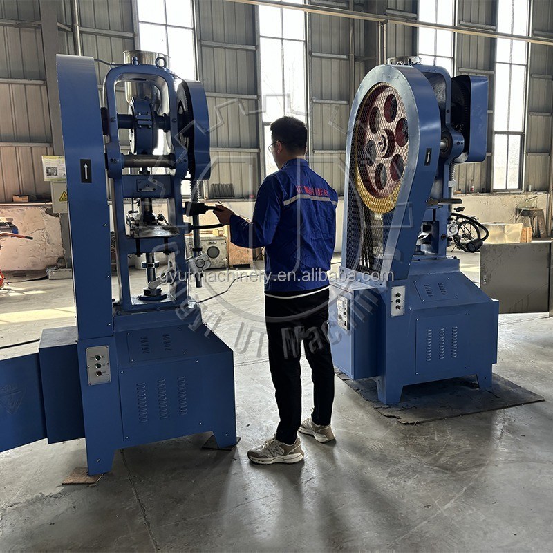 Máquina de fabricação de bombas de banho personalizada com molde de donuts cardíacos e imprensa totalmente automática